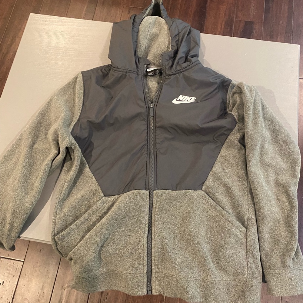 Nike fall/spring coat, gray, fleece and Nylon.